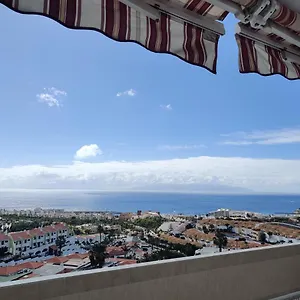 New Deluxe Stunned Seaview 2 Bed Appartement